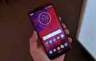 Moto Z3 estreia com scanner de impressões digitais na lateral e 5G mod 3 Imagens práticas do Moto Z3