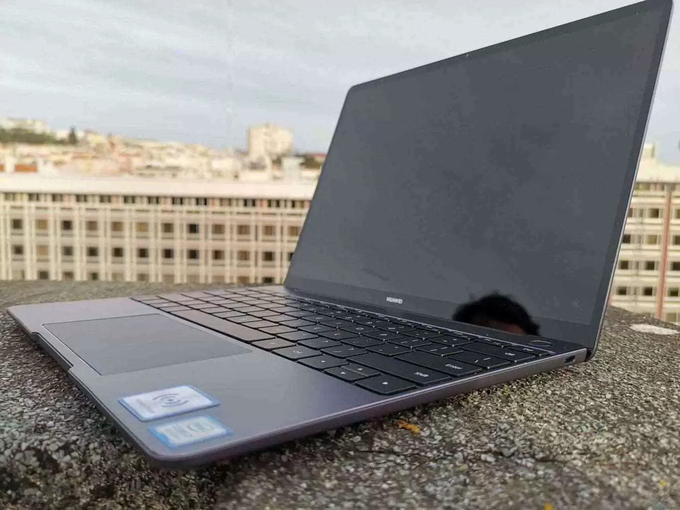 Huawei actualiza os laptops Matebook mais antigos, com o Huawei Share OneHop 5