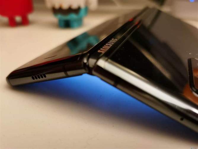 Foldable económico da Samsung aparentemente já tem certificação Wi-Fi 4
