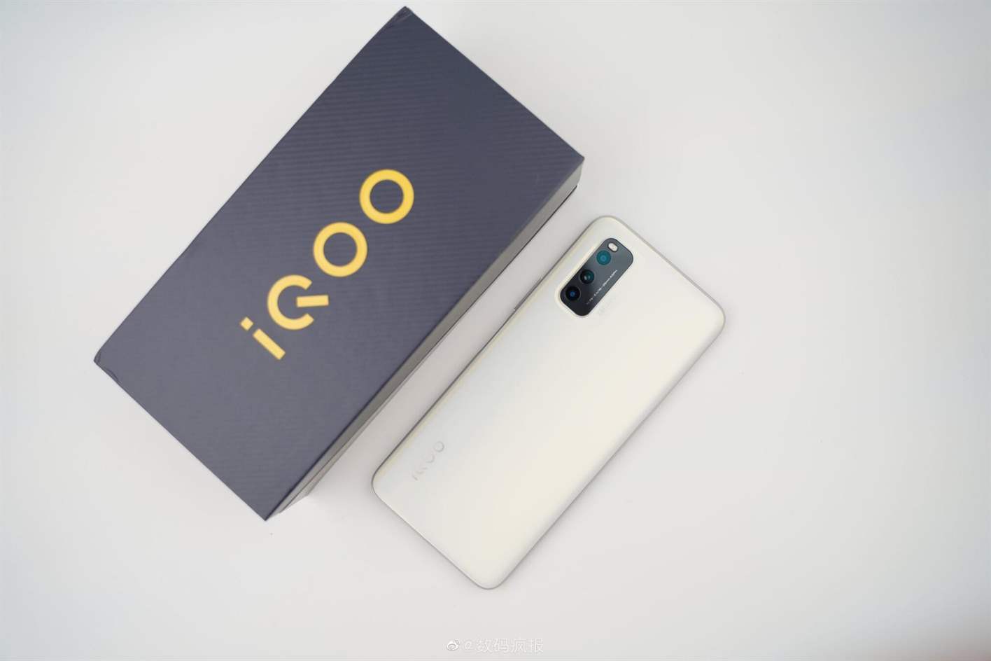 iQOO Neo5s deverá ser lançado em novembro com um novo display da BOE‎ 28