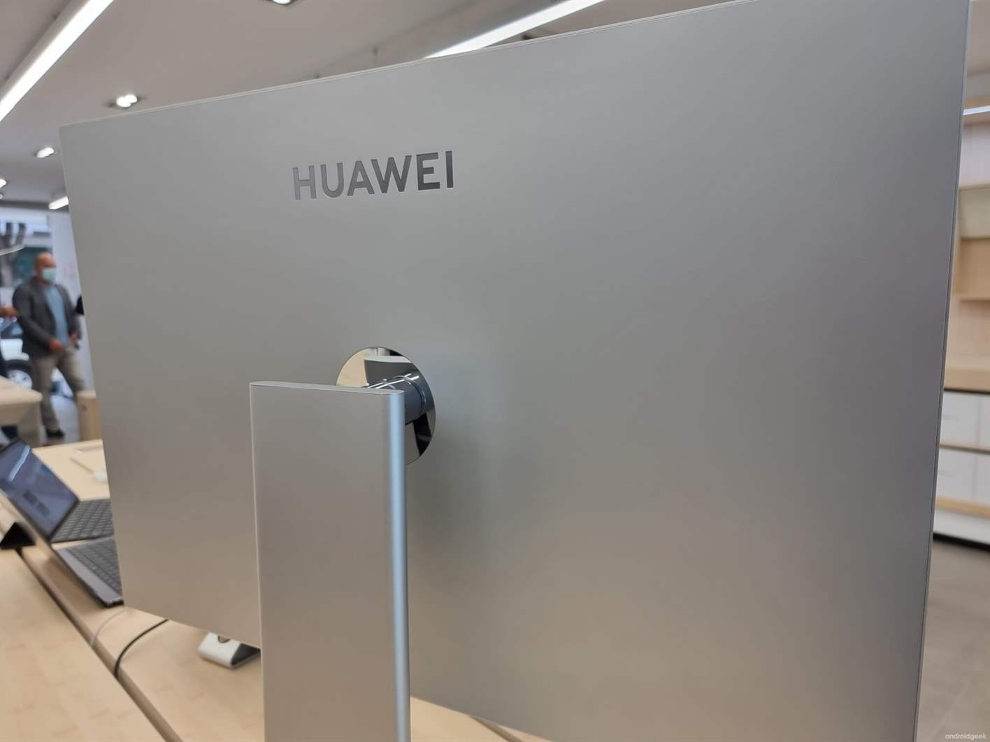 Huawei MateView chega a Portugal em Agosto 3