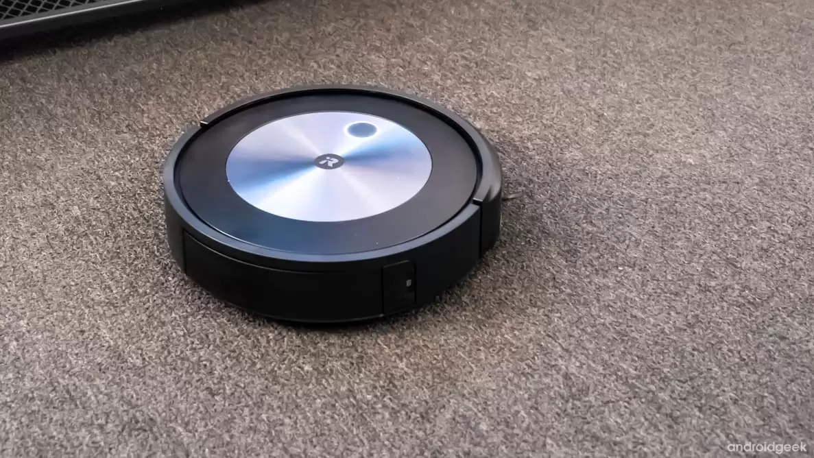 iRobot lança atualização que permite aos Roomba j7/j7+ evitar árvores de natal 1