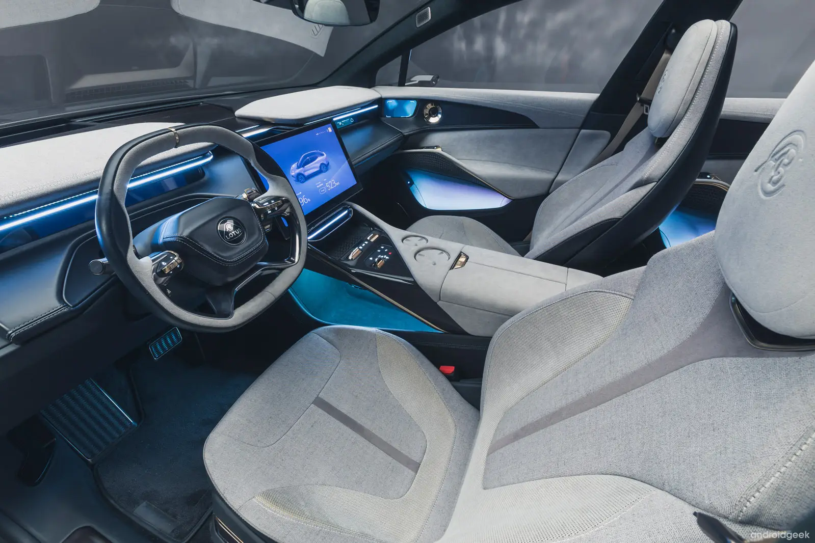 Lotus Eletre 600cv Hyper SUV, o primeiro veículo eléctrico da marca 14