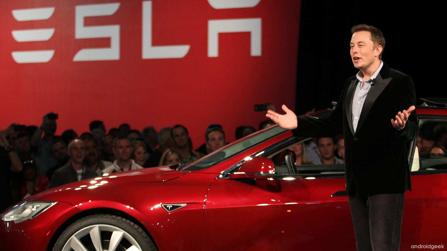 Tesla poderá licenciar o seu software de condução totalmente autónoma (FSD) 1