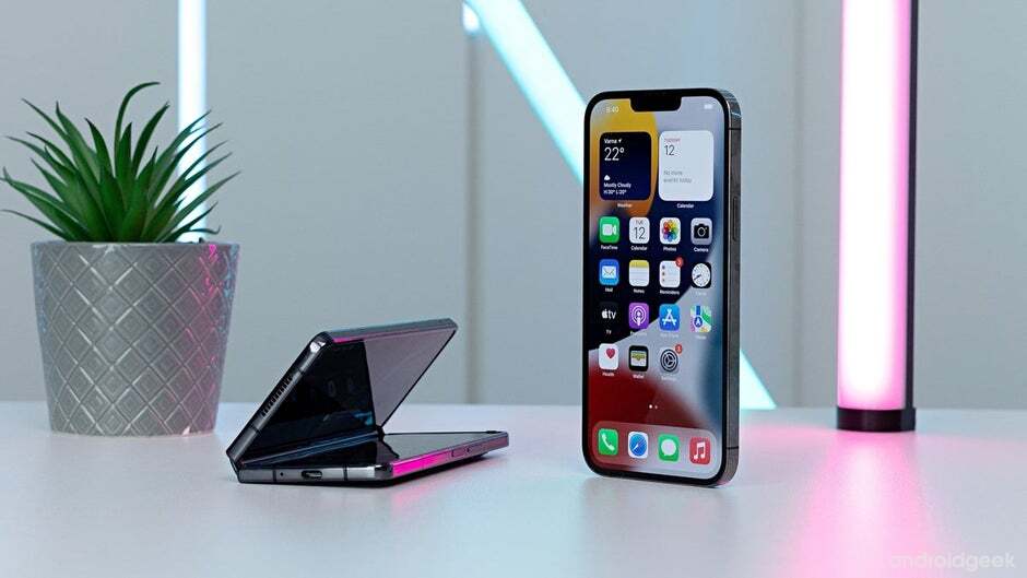 Apple poderá lançar iPhone dobrável em 2026: mais fino, mais leve e sem vincos 20