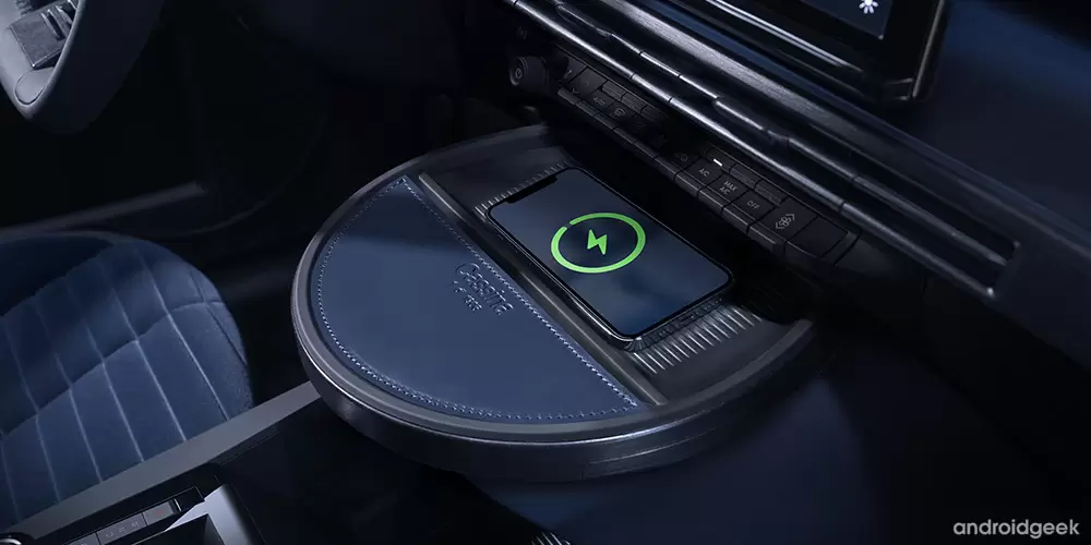 Lancia apresenta o novo Ypsilon Cassina: uma edição limitada para 2024 16