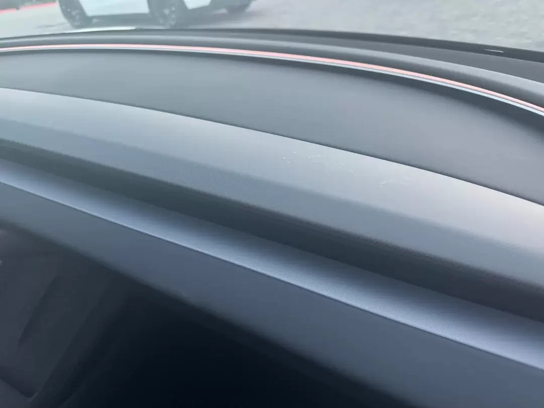 Tesla Model 3 Ludicrous: Fotos exteriores e interiores de tirar o fôlego! 14