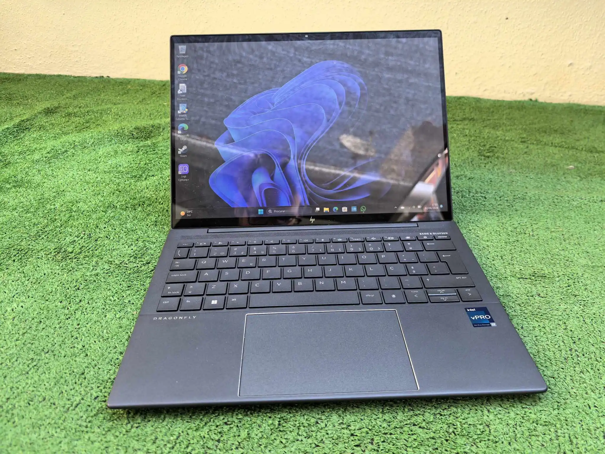 Análise Portátil HP Dragonfly G4 - Desempenho, Portabilidade e Elegância 18
