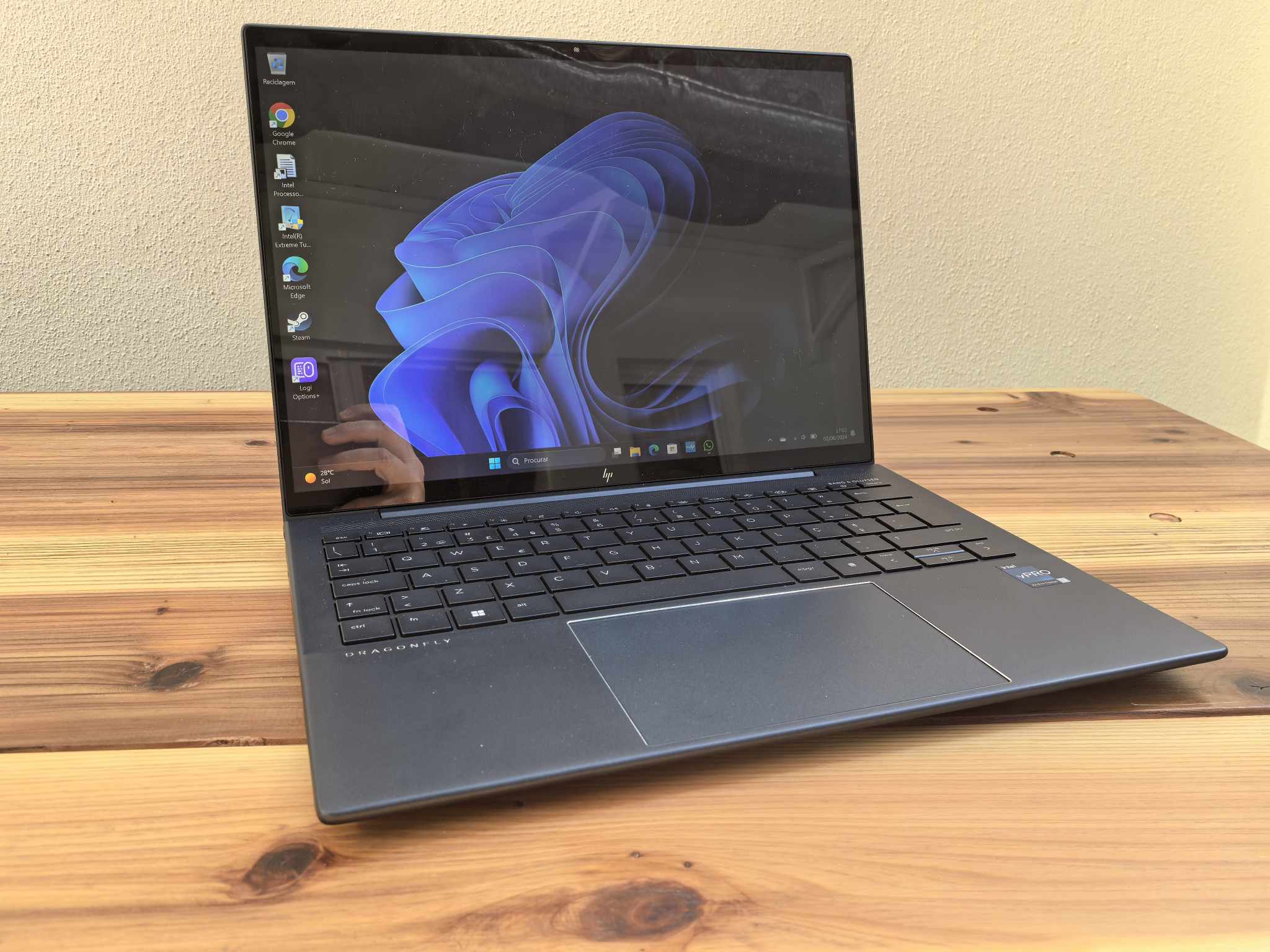 Análise Portátil HP Dragonfly G4 - Desempenho, Portabilidade e Elegância 20