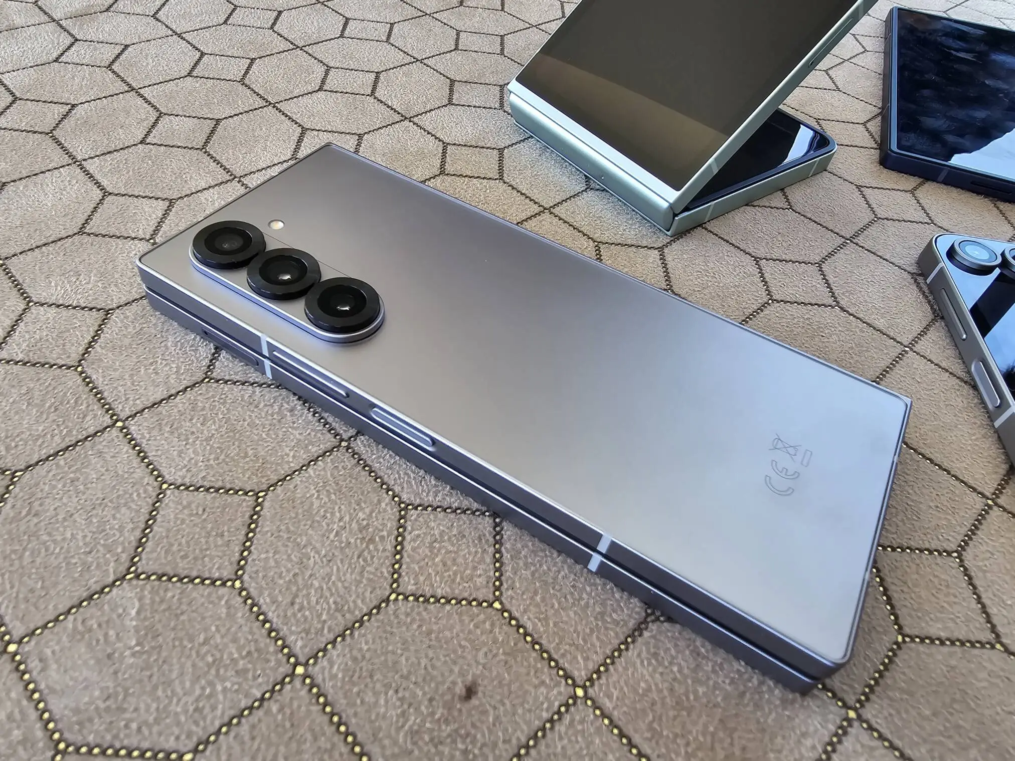 Samsung Galaxy Z Fold 6: À Prova de Água? 1
