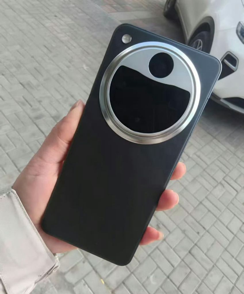 Oppo Find X8 Ultra chega em breve, juntamente com o Find X8 Next 4 OPPO Find X8 Ultra real-life photo