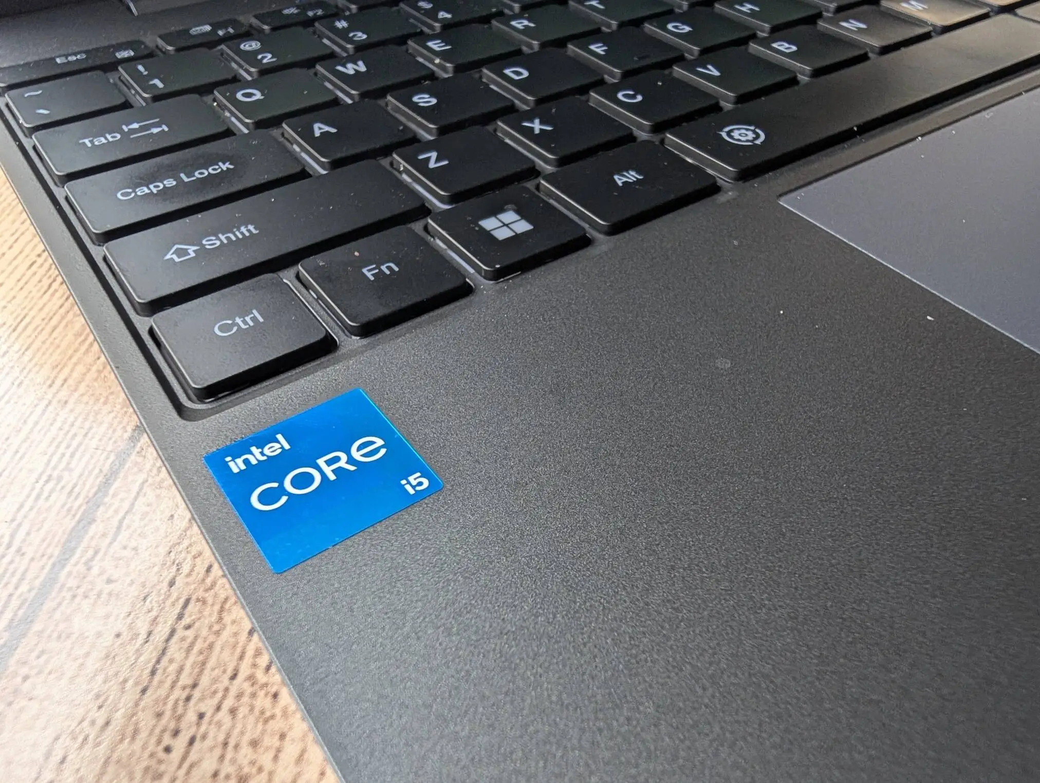 Análise CHUWI CoreBook X i5-12450H: Quando o Orçamento Deixa de Ser Desculpa 28