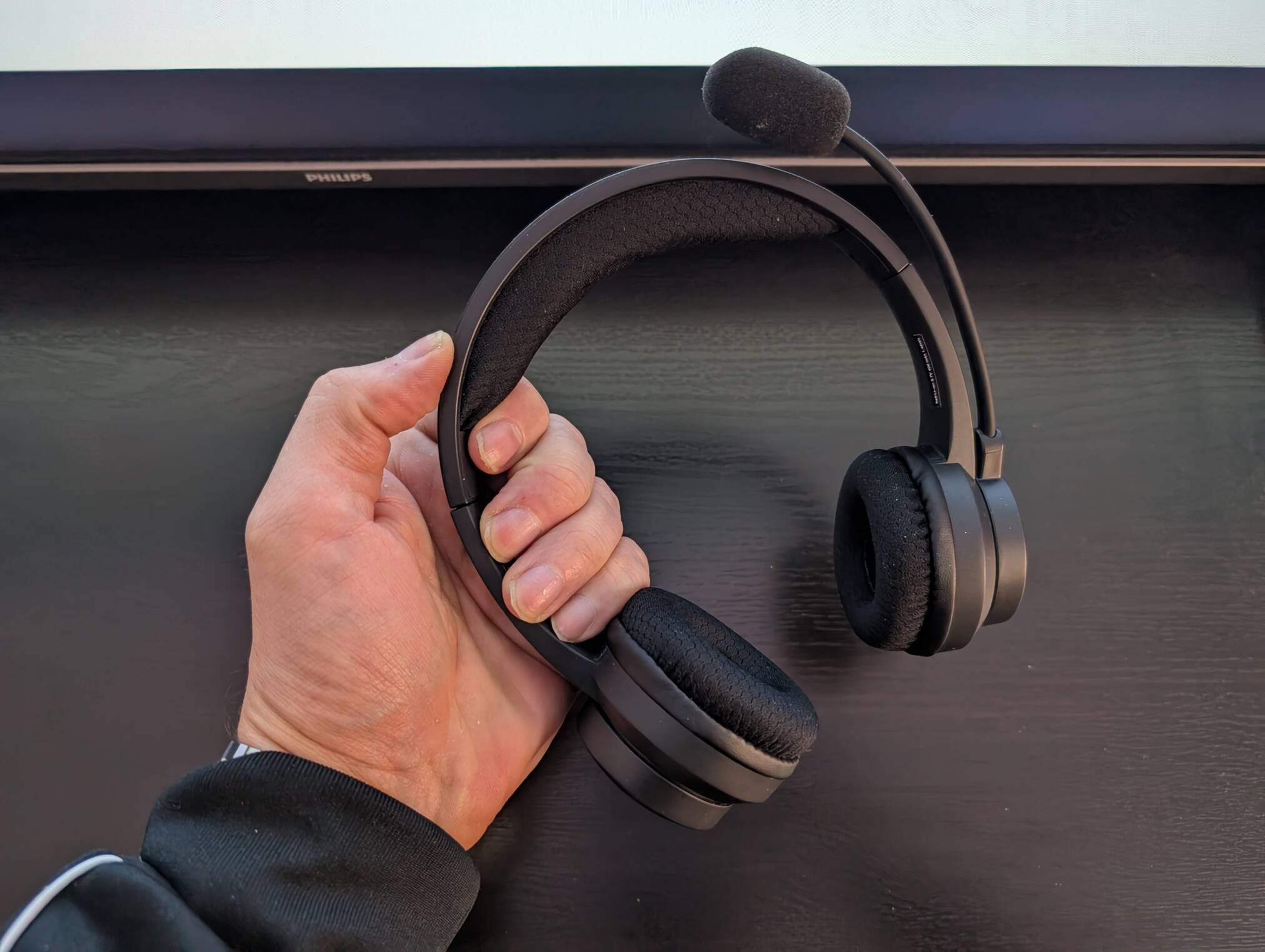 Análise Detalhada do Headset Ayda Wireless ENC: Inovação e Sustentabilidade no Ambiente de Trabalho 6