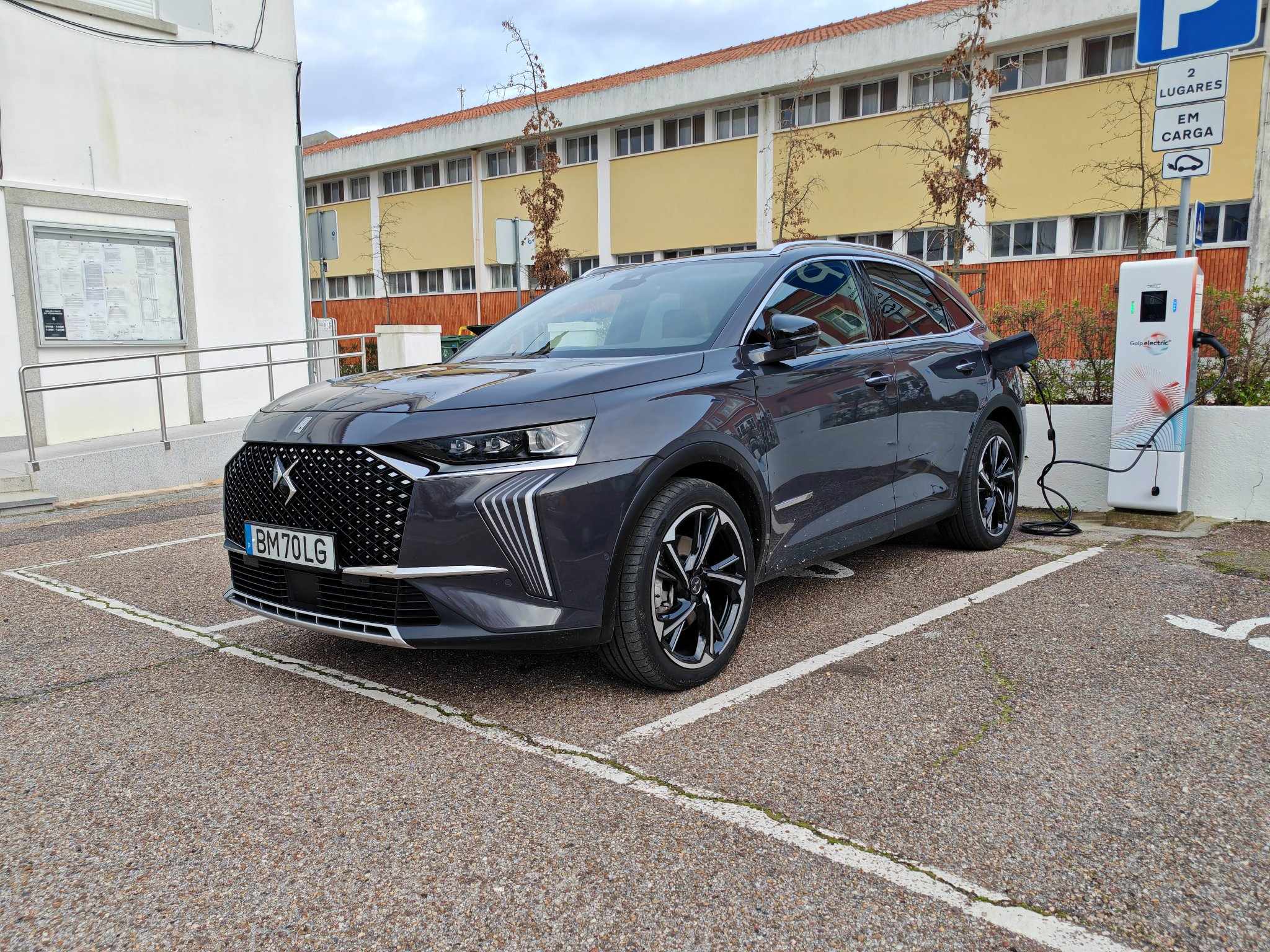 Ensaio: DS 7 Plug-In Hybrid AWD 300, Luxo e Elegância francesa 1