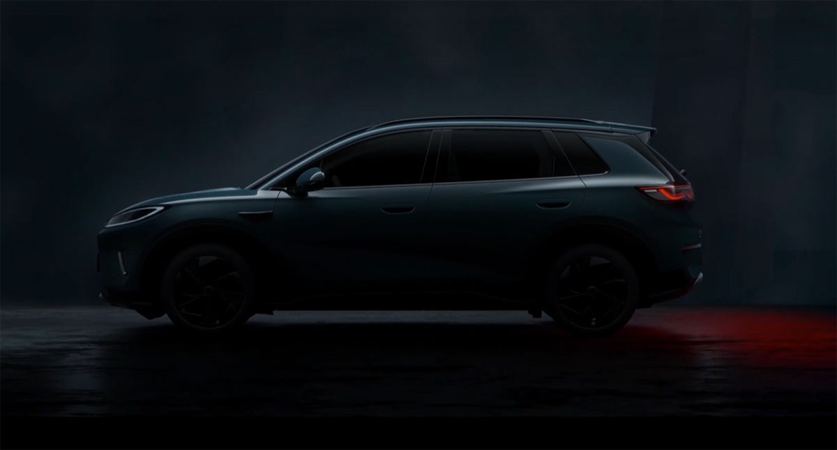 BYD revela teaser do novo Sealion 05 e carregador rápido de 1 MW - 400 km em 5 minutos 14