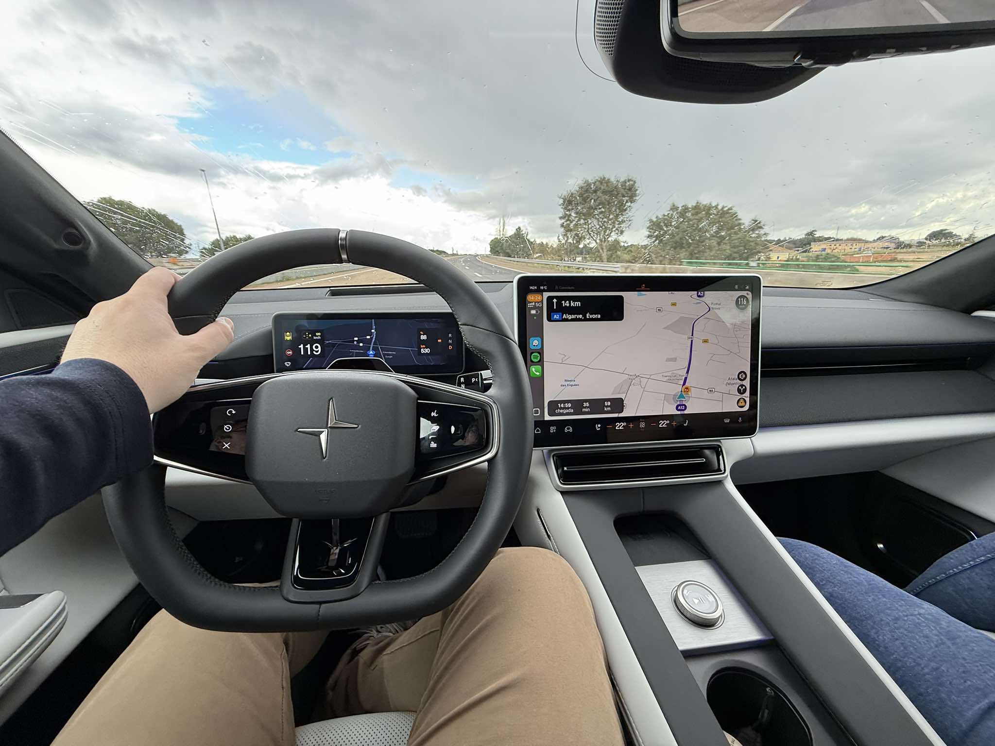 Ensaio: Polestar 4 Single Motor vs. Dual Motor Performance 16