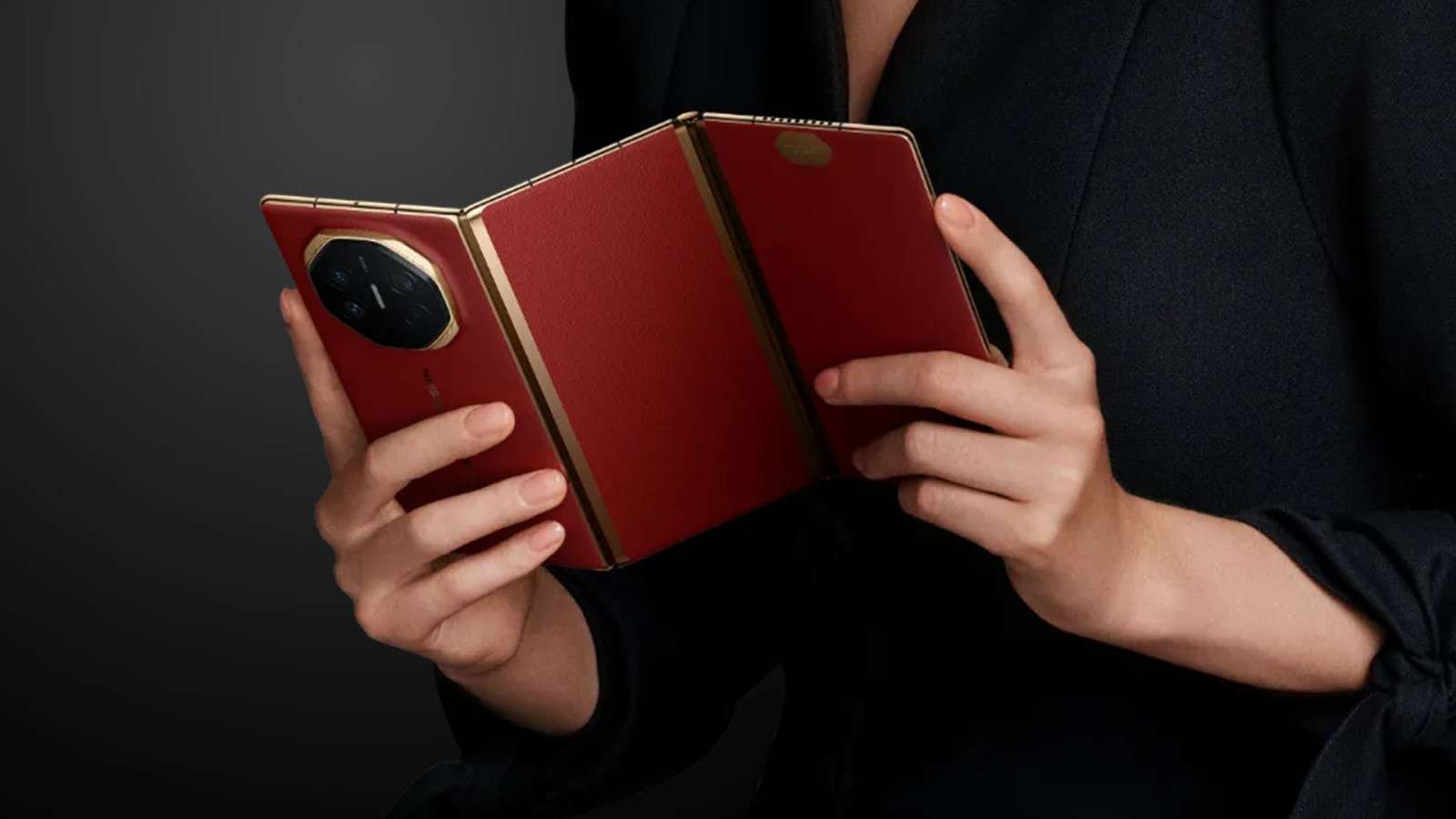Huawei Mate XT: Revolução Tripla no MWC 2025 14