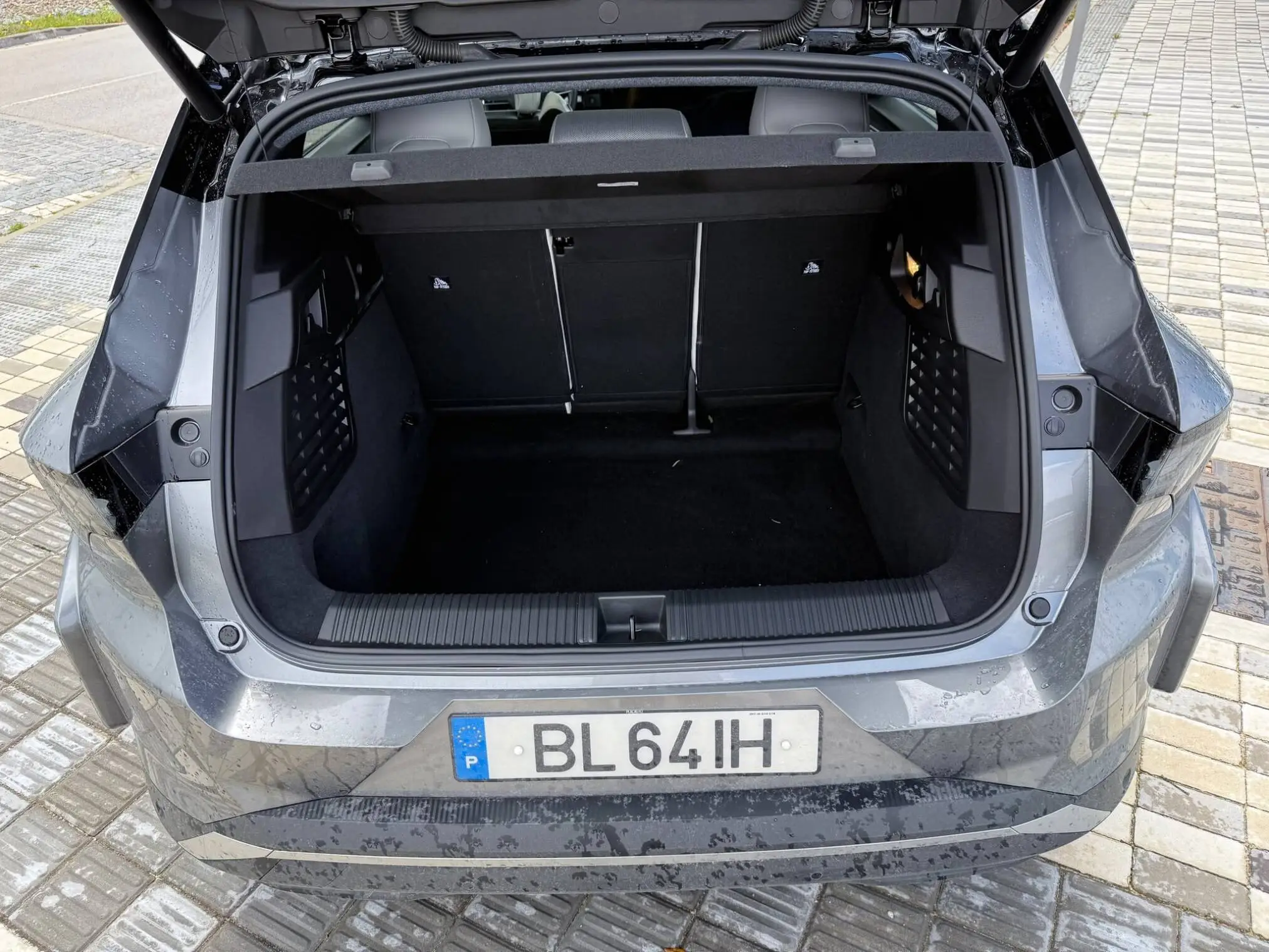 Renault Scenic E-Tech Elétrico 220cv: Ainda o Melhor SUV Familiar Elétrico? 23