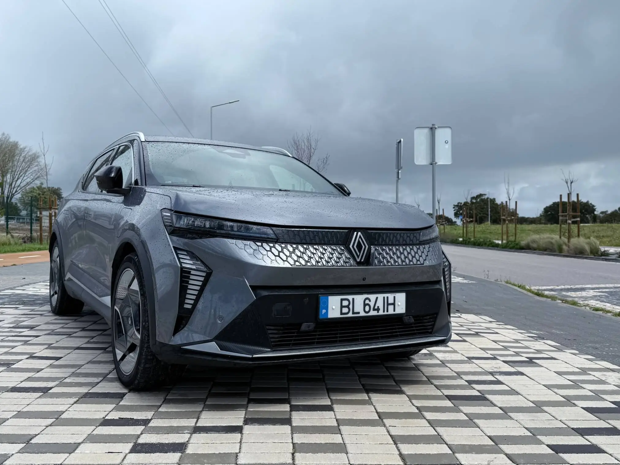 Renault Scenic E-Tech Elétrico 220cv: Ainda o Melhor SUV Familiar Elétrico? 28
