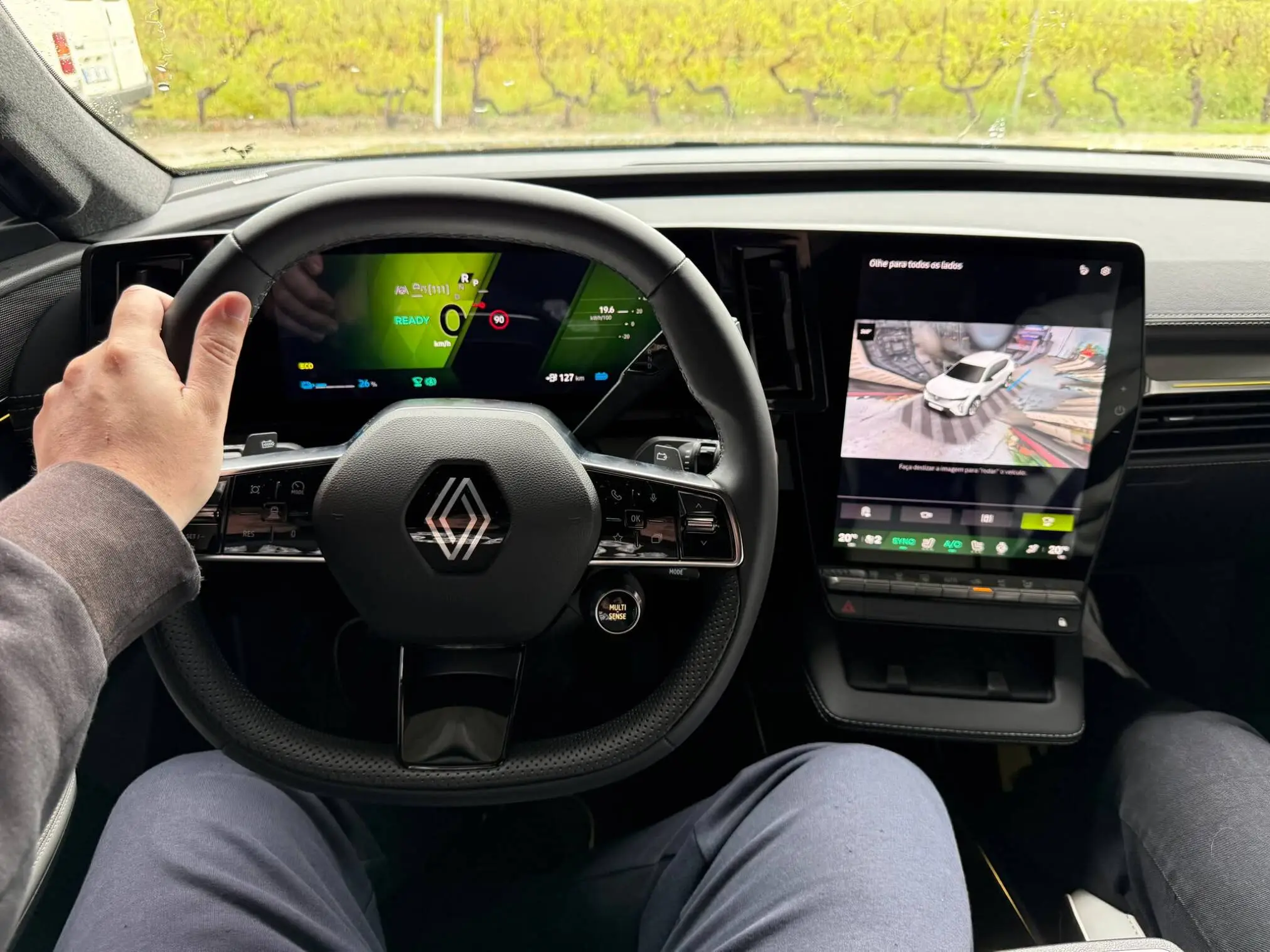 Renault Scenic E-Tech Elétrico 220cv: Ainda o Melhor SUV Familiar Elétrico? 18