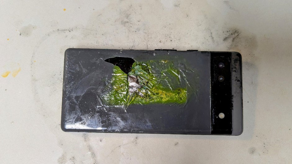 Google Pixel 6a explode e assusta utilizadores da linha "a" 2
