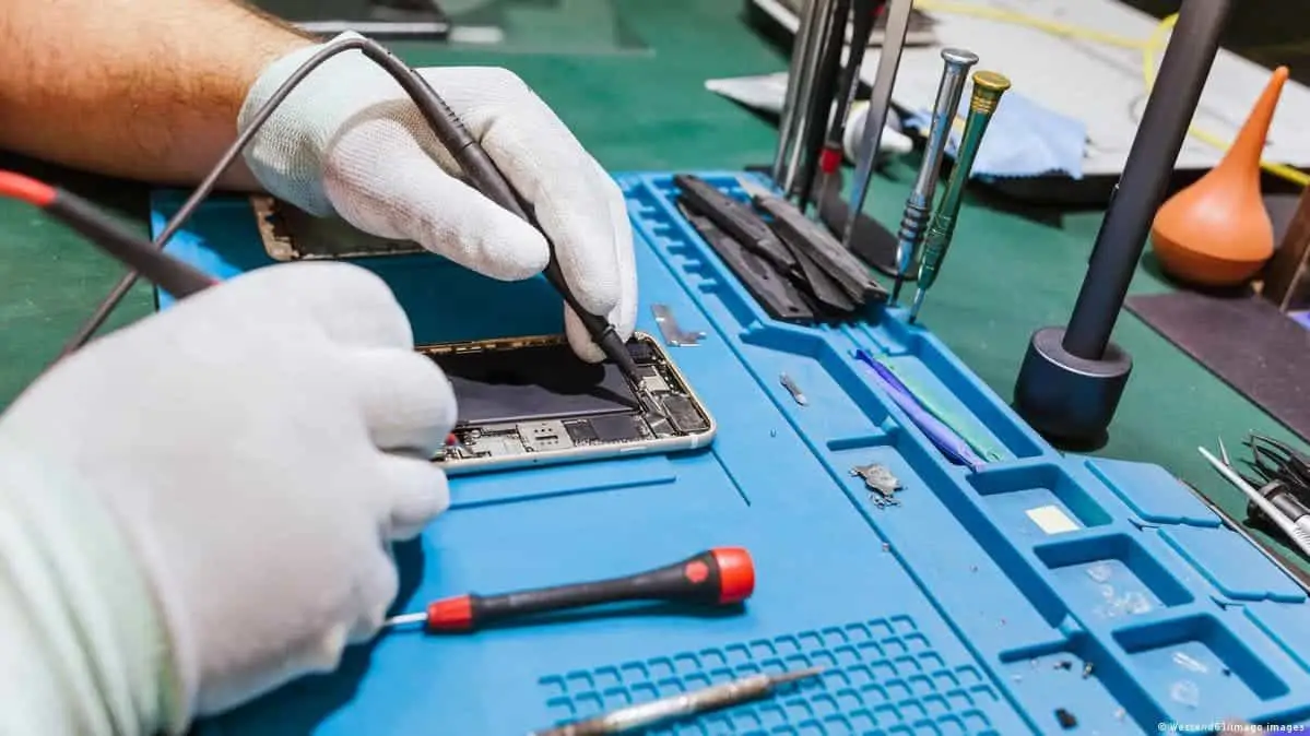 a guerra contra os reparacoes como as big tech estao a forcar te a comprar novo androidgeek