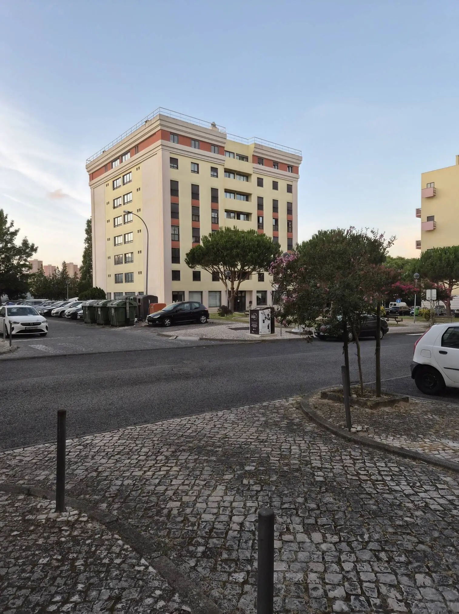 Análise Samsung Galaxy Z Flip 7: Beleza dobrável com evolução discreta, mas consistente 34 analise samsung galaxy z flip 7 beleza dobravel com evolucao discreta mas consistente androidgeek 46