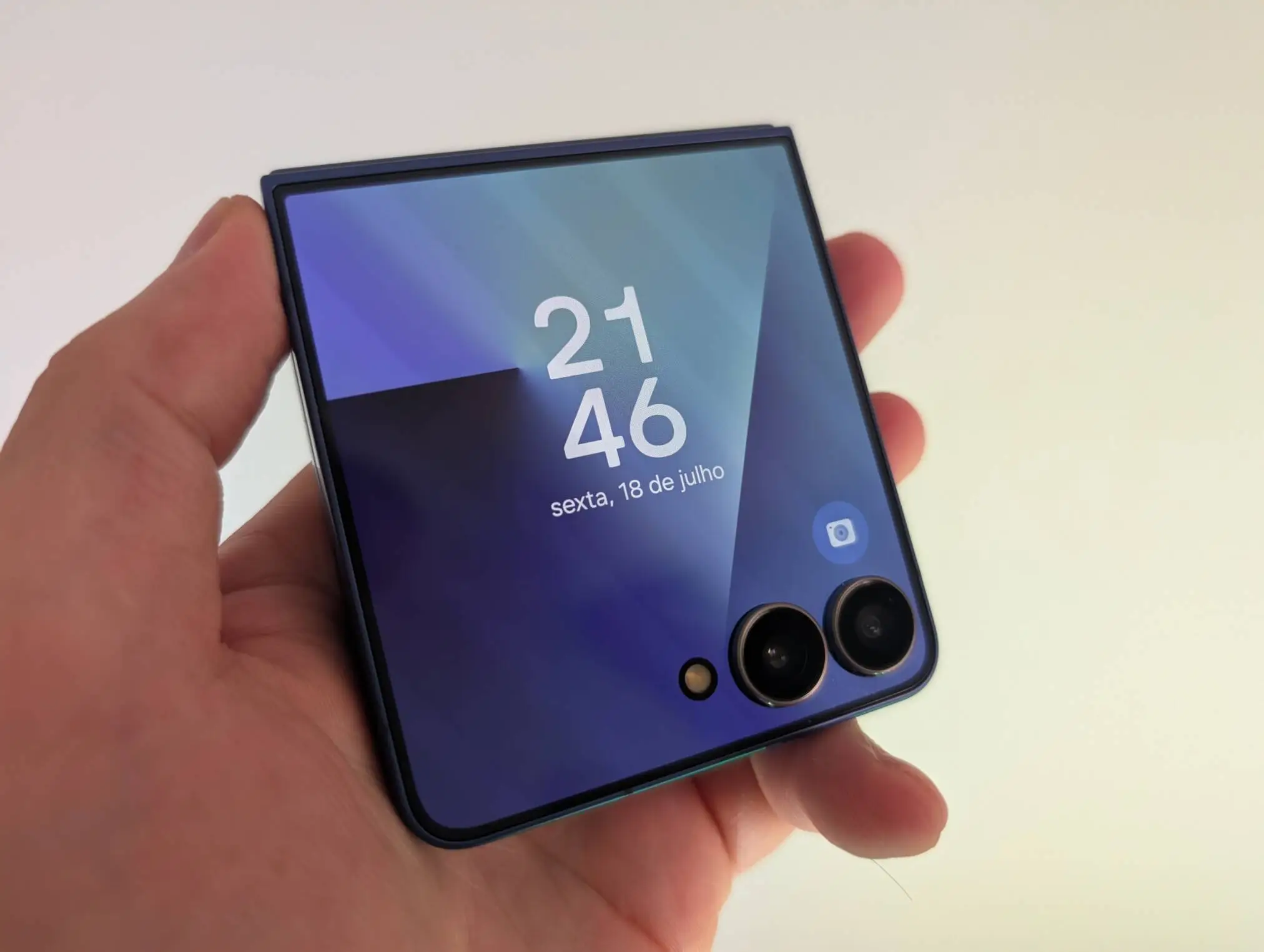 Análise Samsung Galaxy Z Flip 7: Beleza dobrável com evolução discreta, mas consistente 20 analise samsung galaxy z flip 7 beleza dobravel com evolucao discreta mas consistente androidgeek 5