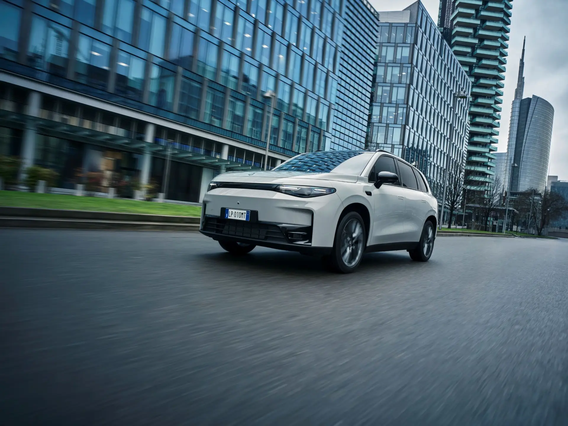 leapmotor c10 awd 585 cv 800v e carregamento em 22 minutos androidgeek 2