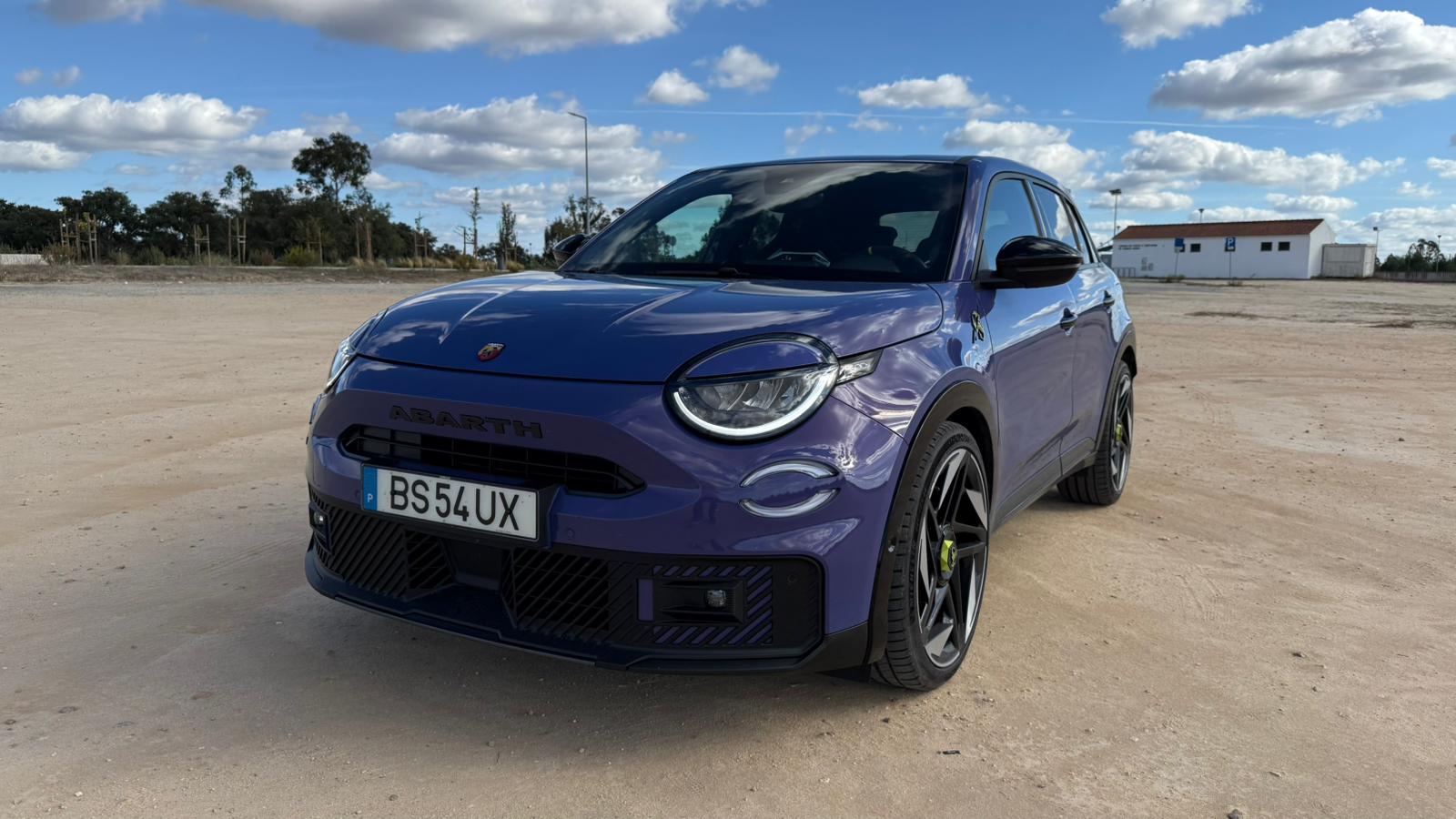 ensaio abarth 600e scorpionissima o escorpiao eletrico picou me androidgeek 9