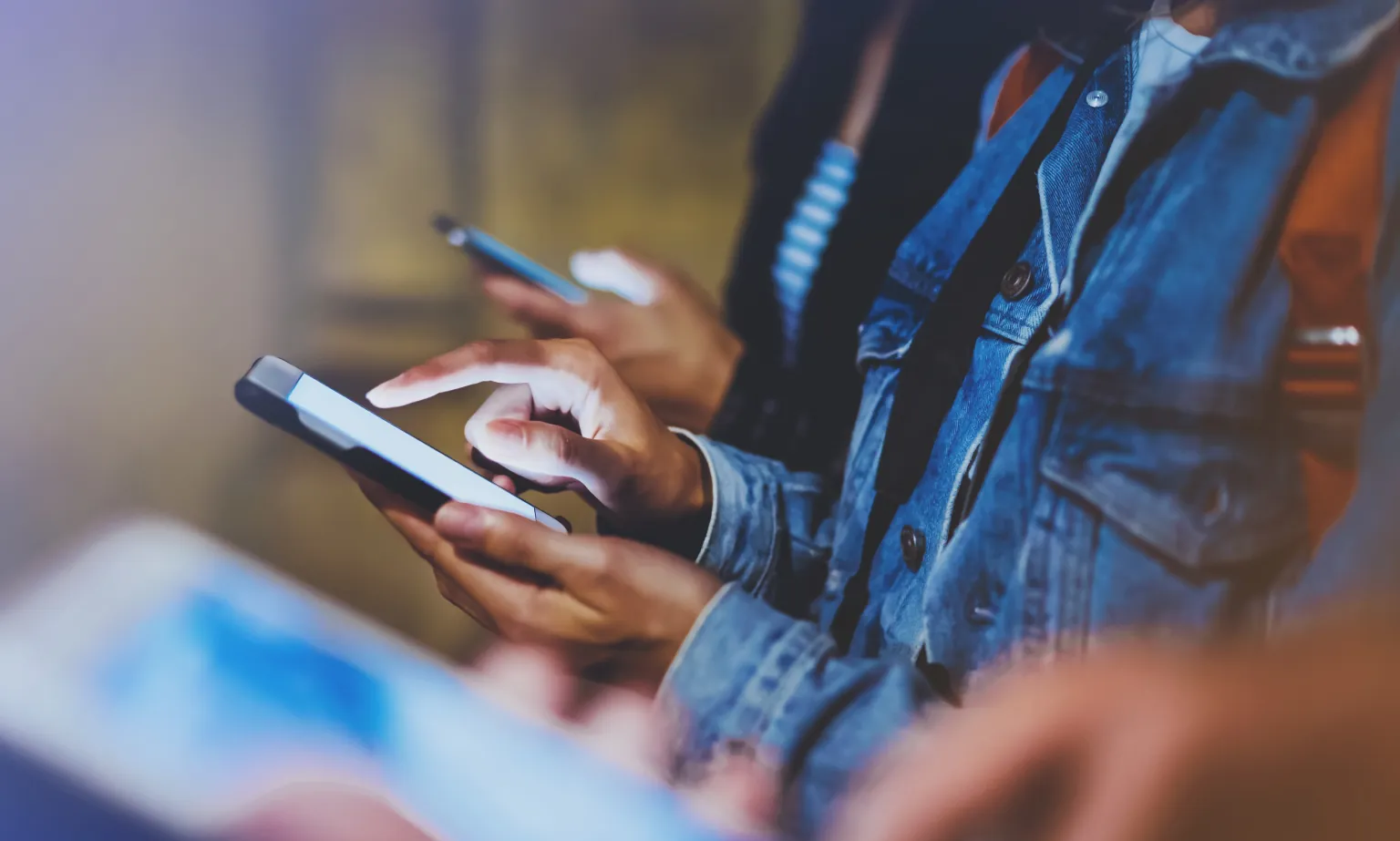 Parlamento Europeu discute proibição de redes sociais para menores! 3 meta obrigada a permitir esta funconalida no whatsapp para cumprir o dma na europa androidgeek