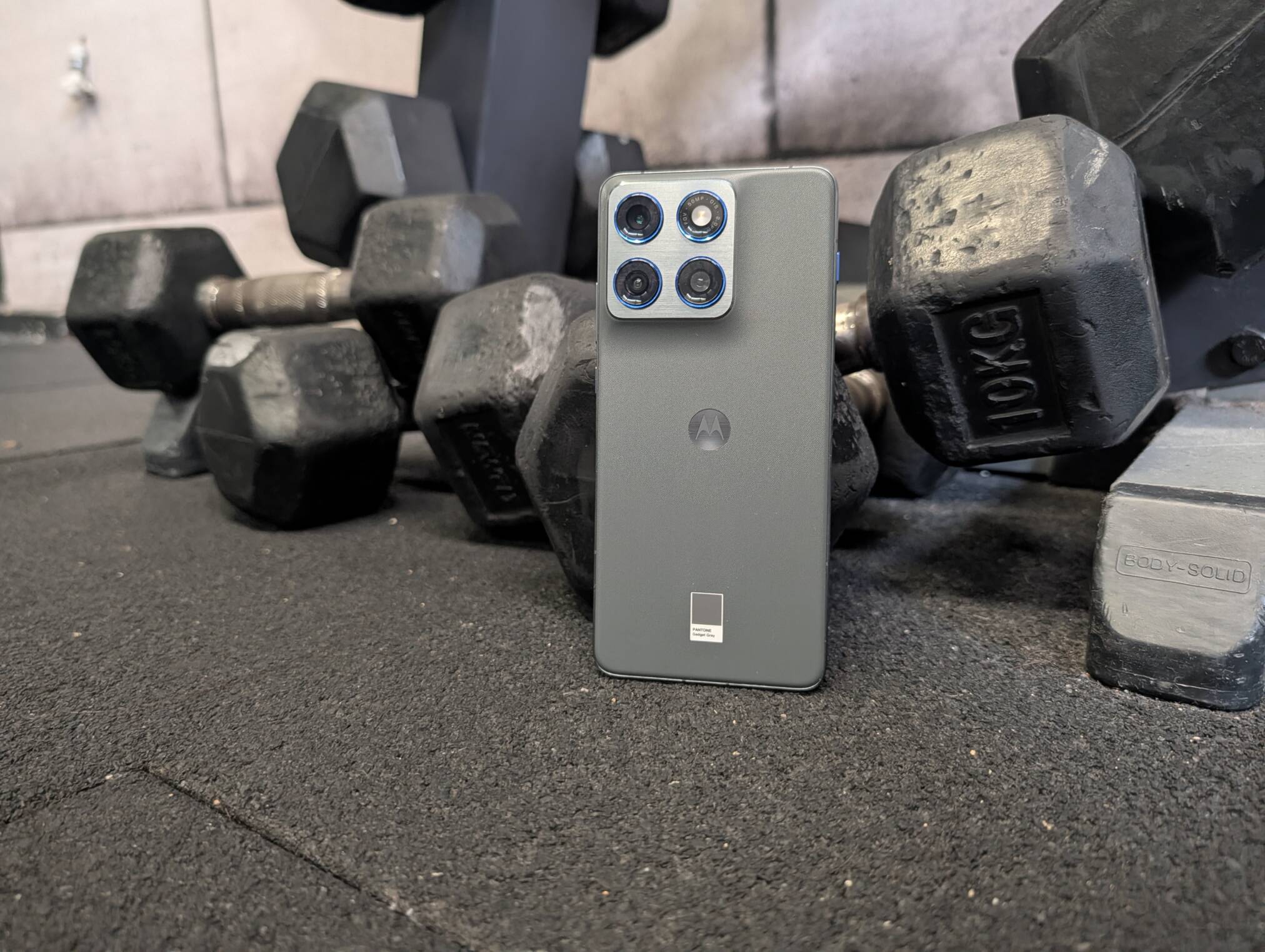 motorola e oneplus conquistas e desafios em 2025 androidgeek