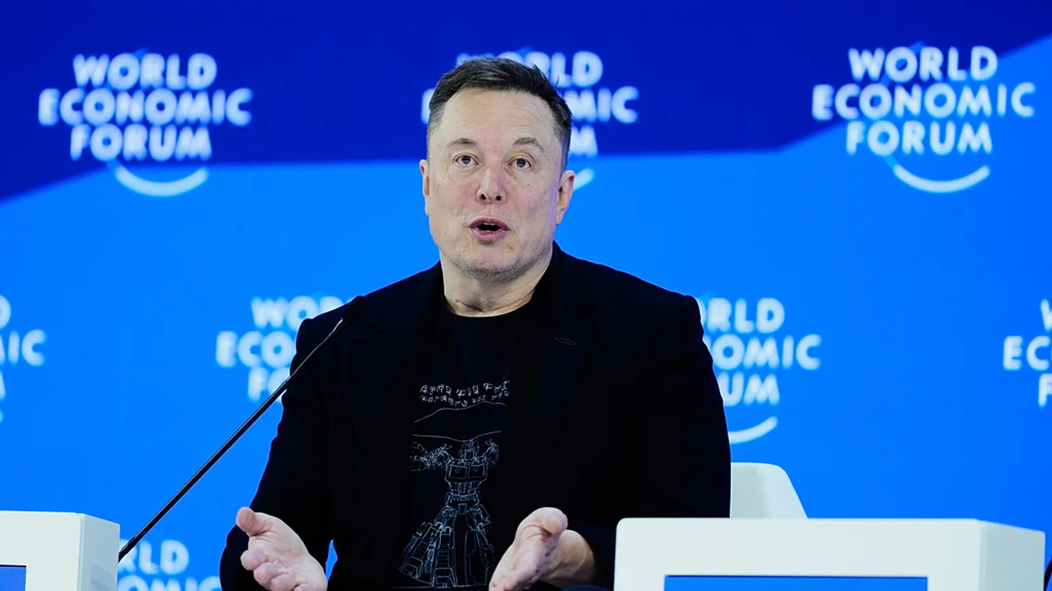 Elon Musk em Davos 2026: IA super-humana, robôs à venda e o fim da escassez