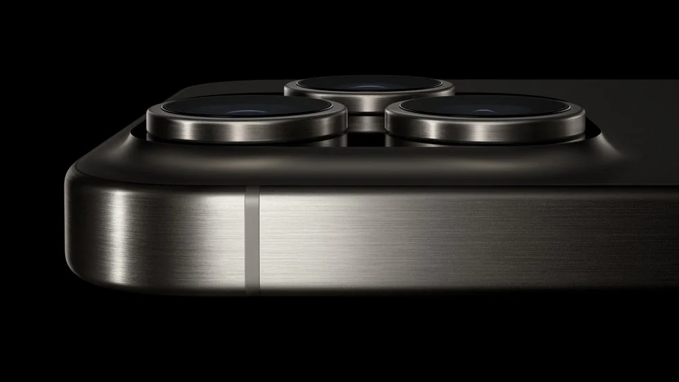 apple mata o titanio apos dois anos o fim de uma era de marketing no iphone 17 pro androidgeek