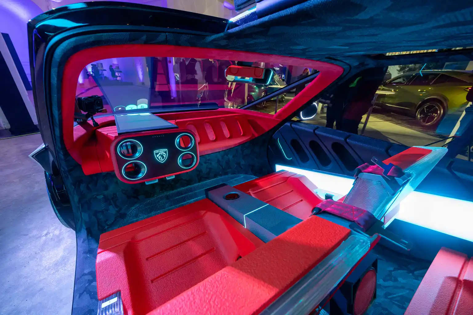 conduzimos o peugeot polygon concept em portugal e nao foi na playstation androidgeek