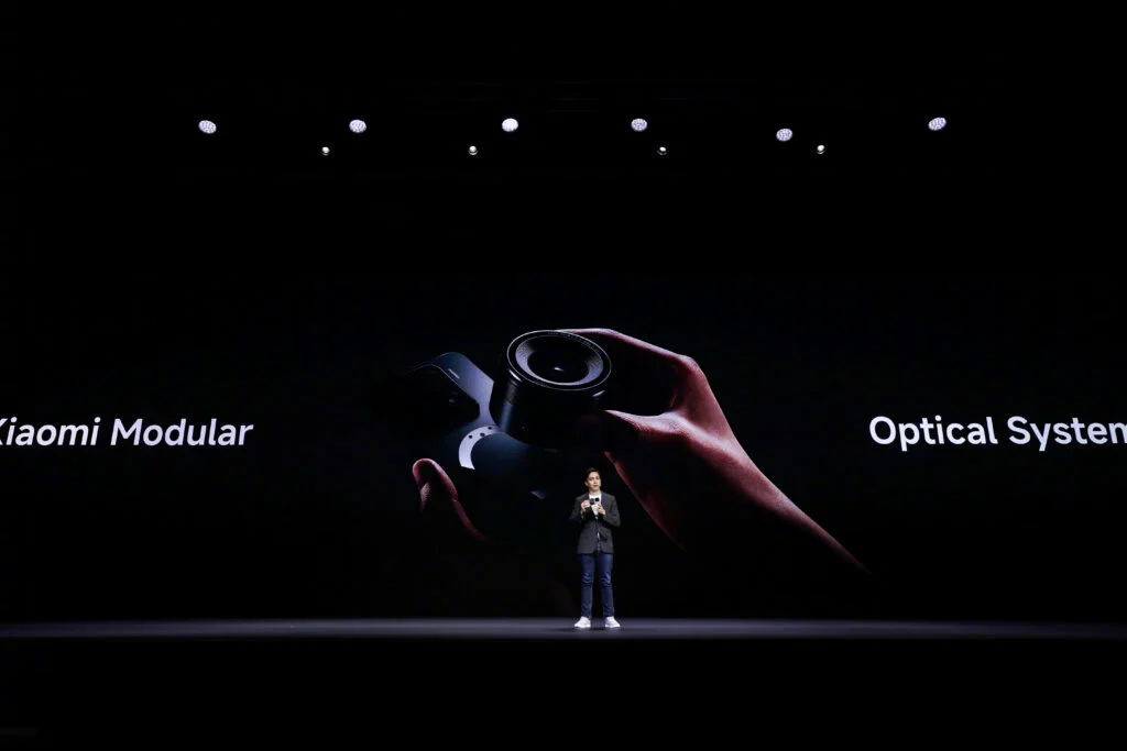 O futuro da fotografia móvel: Módulo de câmara magnética da Xiaomi entra em produção 3 o futuro da fotografia movel modulo de camara magnetica da xiaomi entra em producao androidgeek 1