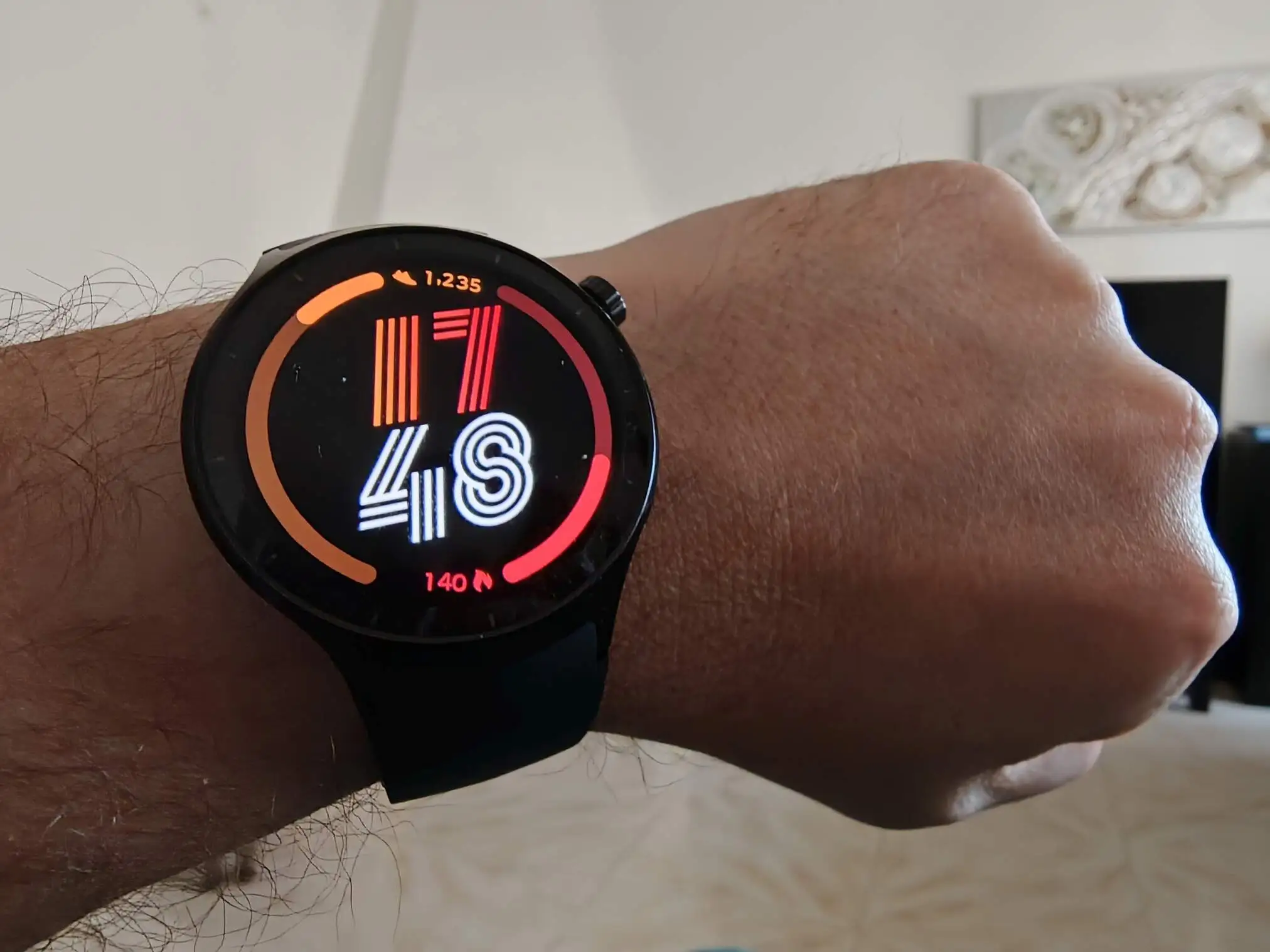 Análise Moto Watch 2026: Simples e funcional