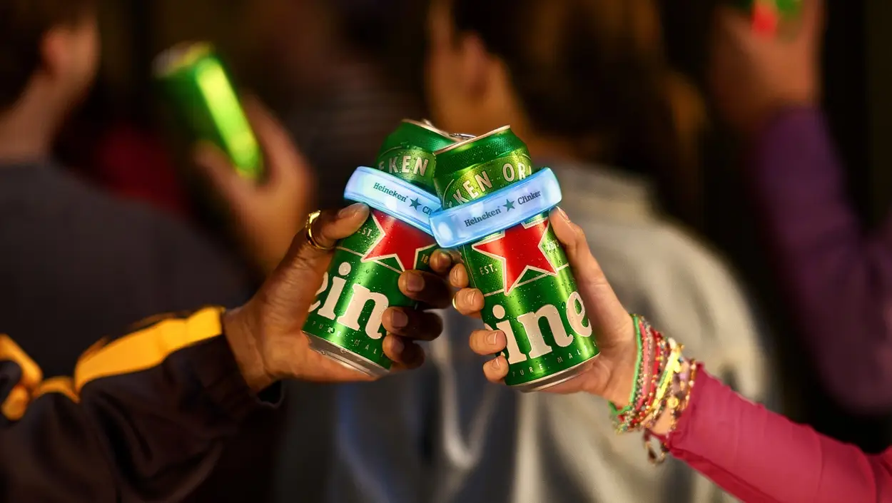 Heineken Clinker chega ao NOS Alive: a pulseira inteligente que transforma brindes em matches musicais