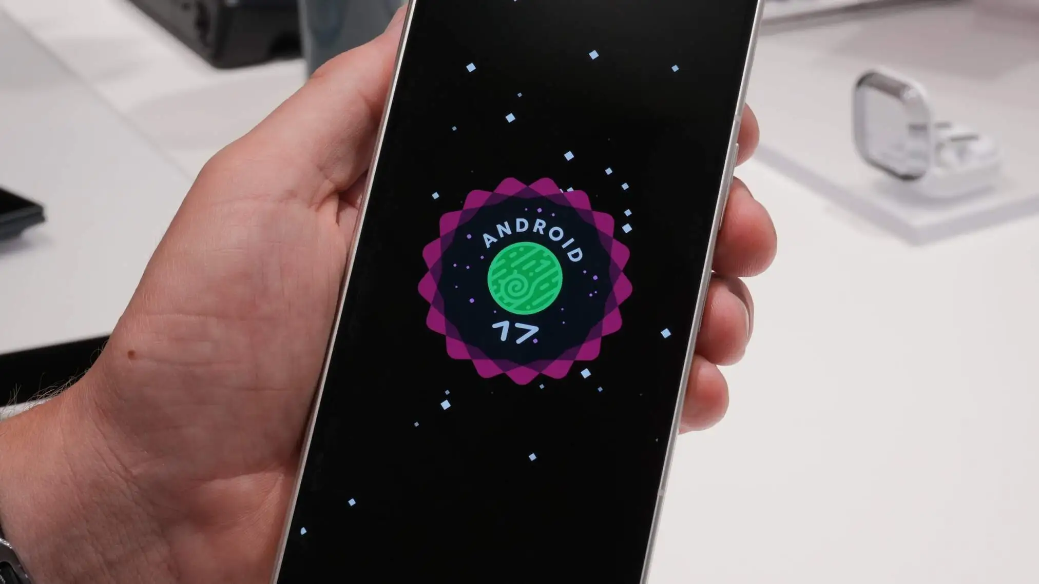 One UI 9.5 já está nos servidores da Samsung, mas muitos portugueses ainda esperam pelo 9.0 - QTU Questões do Universo