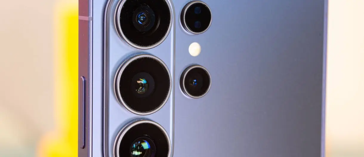 Samsung Galaxy S27: abertura variável fica de fora, custos e espessura pesaram