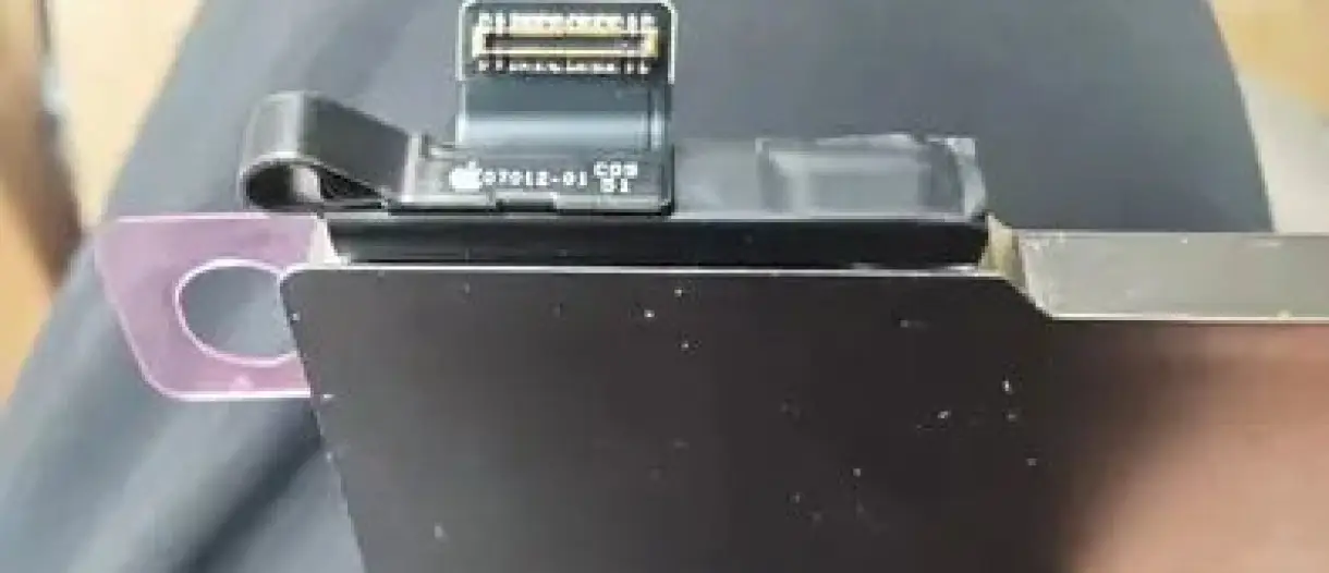 Bateria do iPhone 18 Pro Max revelada em imagens: capacidade confirma rumores anteriores