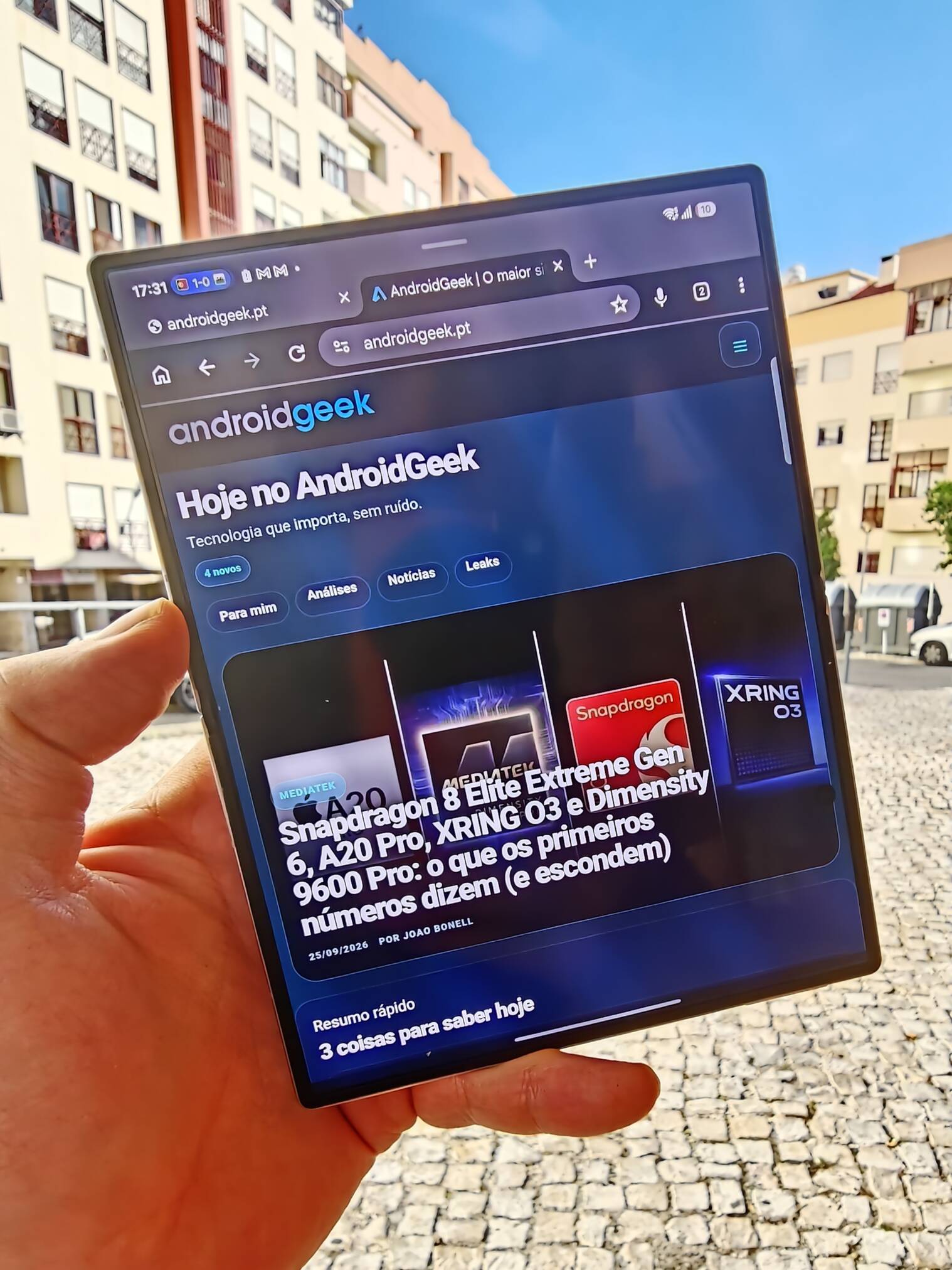 Samsung diz que Galaxy Z Fold 8 está mais popular graças ao iPhone Duo