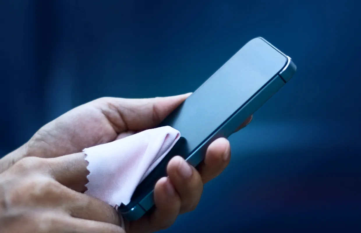 Limpar tecnologia em segunda mão: guia prático para não estragar o que compraste