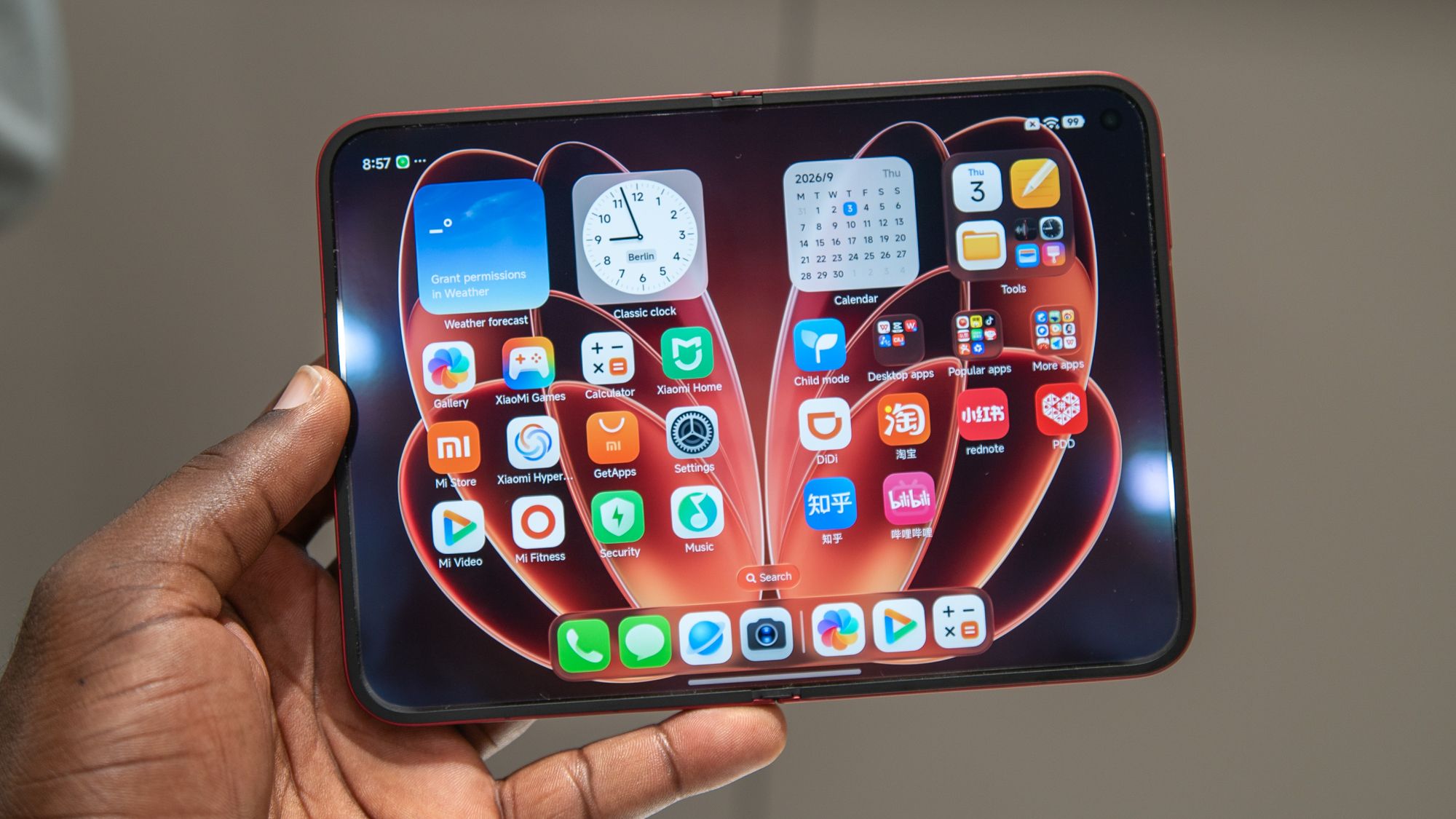 iPhone Duo vs. Xiaomi 18 Fold: o software decide, mas a China limita o Xiaomi