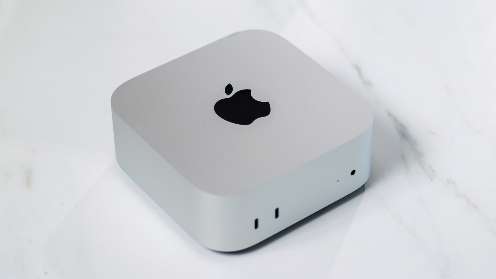 Porque é que o Mac mini custa menos do que um MacBook? A resposta está no que não traz